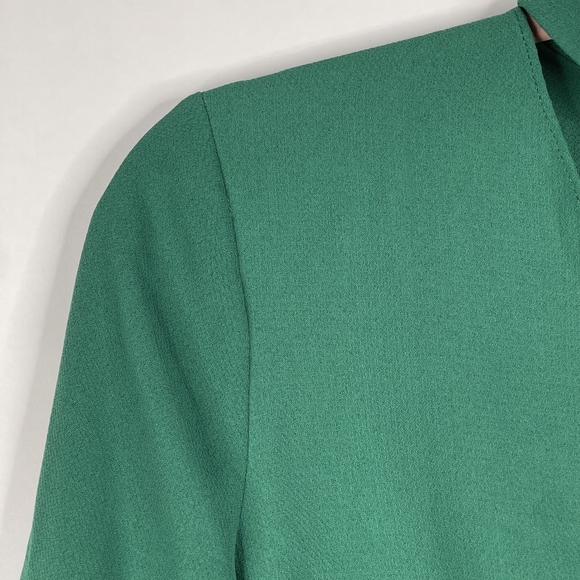2/$30 ZARA Surplice Choker Crop Top Medium Green Kimono Sleeve Keyhole #7348 - Picture 5 of 15